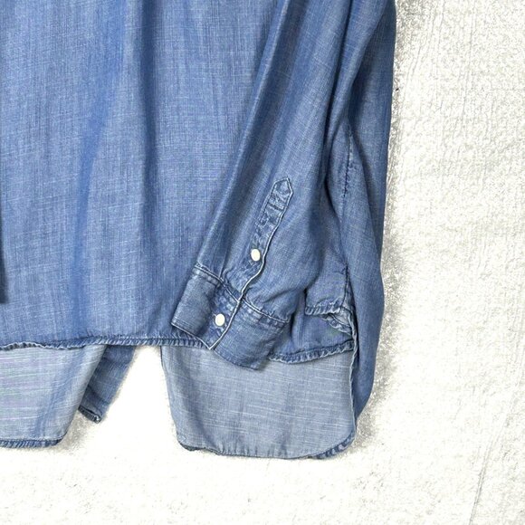 Banana Republic Shirt Womens XL Chambray Boyfriend Fit Button Back Pullover Blue - Picture 7 of 13